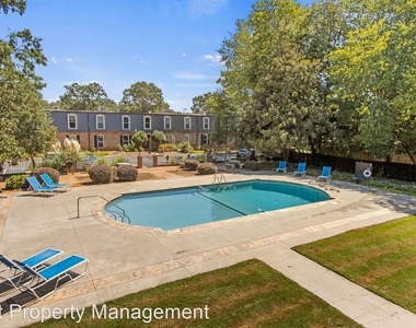 2413 Wade Hampton Blvd 864-244-0899 - Photo Thumbnail 13