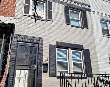 1514 Queen St Ne - Photo Thumbnail 0