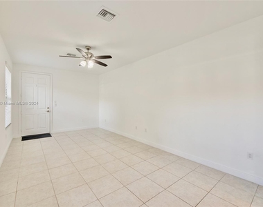 1133 Sw 147th Ter - Photo Thumbnail 13