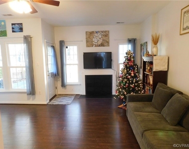 2525 Mountain Ash Circle - Photo Thumbnail 2