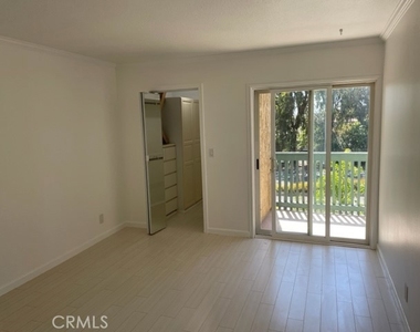 412 N Bellflower Boulevard - Photo Thumbnail 3