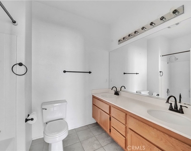 452 N Bloomberry - Photo Thumbnail 18