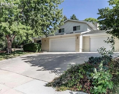 5365 Silver Spur Ave - Photo Thumbnail 19