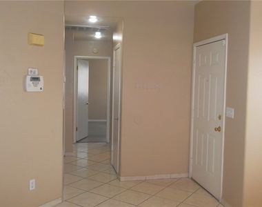 5820 Silver Heights Street - Photo Thumbnail 7