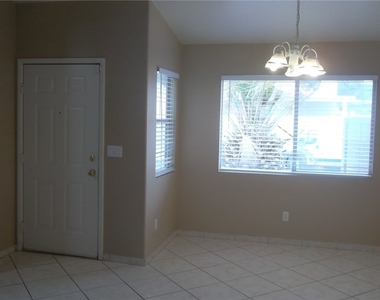 5820 Silver Heights Street - Photo Thumbnail 4