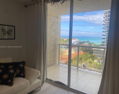 5880 Collins Ave - Photo Thumbnail 20