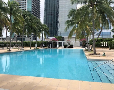 1435 Brickell Ave - Photo Thumbnail 32