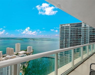 465 Brickell Ave - Photo Thumbnail 19