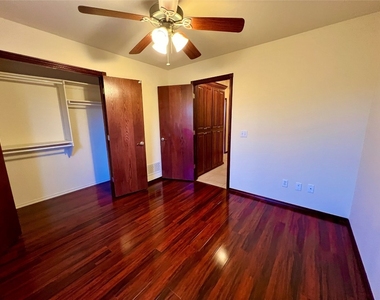 4104 Scissortail Street - Photo Thumbnail 10