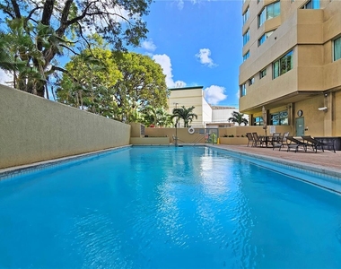 1314 Kalakaua Avenue - Photo Thumbnail 20