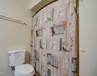 11048 N 28th Drive - Photo Thumbnail 10