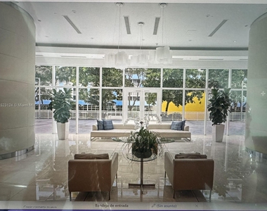 2101 Brickell Ave - Photo Thumbnail 9