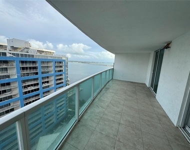 2101 Brickell Ave - Photo Thumbnail 8