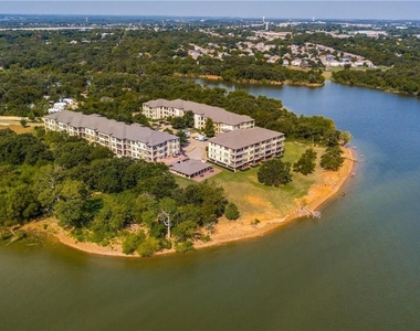 500 Waters Edge Drive - Photo Thumbnail 29