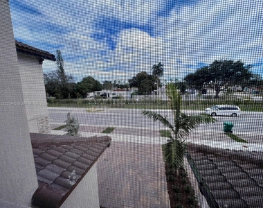 12840 Nw 22nd Pl - Photo Thumbnail 34