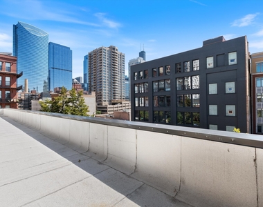 640 W Fulton Street - Photo Thumbnail 17