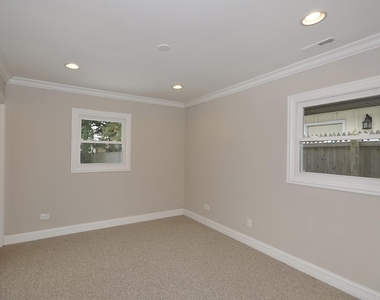 117 Wilshire Drive - Photo Thumbnail 8