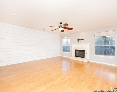 1506 Crescent Pt - Photo Thumbnail 9