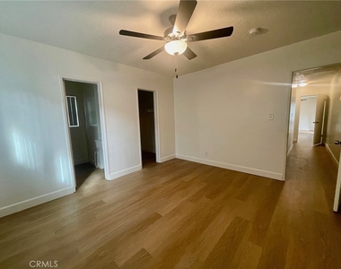 3430 W Danbrook Avenue - Photo Thumbnail 9