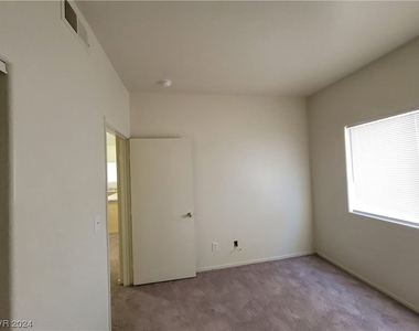 5650 E Sahara Avenue - Photo Thumbnail 27