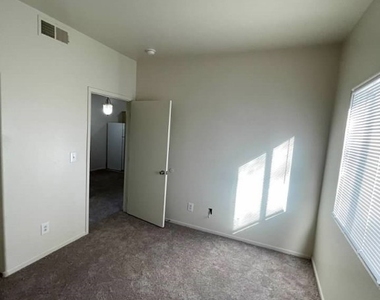 5650 E Sahara Avenue - Photo Thumbnail 59