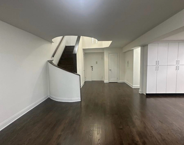 157 East 57th Street - Photo Thumbnail 11