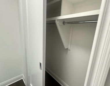 157 East 57th Street - Photo Thumbnail 10