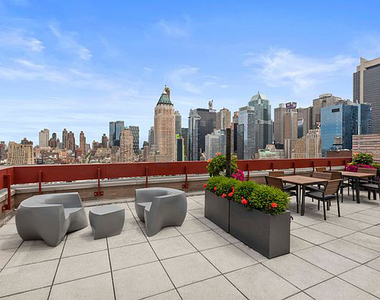 360 West 43rd Street - Photo Thumbnail 10