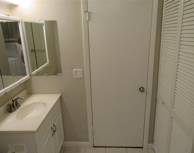 11420 Bay Street Ne - Photo Thumbnail 18