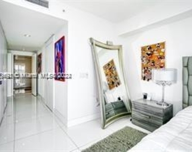 330 Sunny Isles Blvd - Photo Thumbnail 5