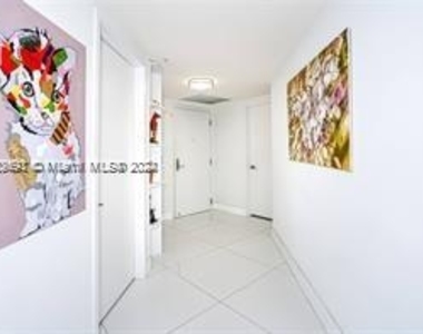 330 Sunny Isles Blvd - Photo Thumbnail 3