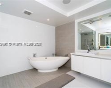 330 Sunny Isles Blvd - Photo Thumbnail 6