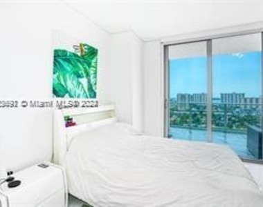 330 Sunny Isles Blvd - Photo Thumbnail 12