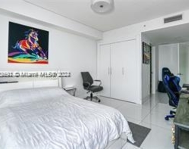 330 Sunny Isles Blvd - Photo Thumbnail 13