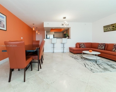 16699 Collins Ave - Photo Thumbnail 16