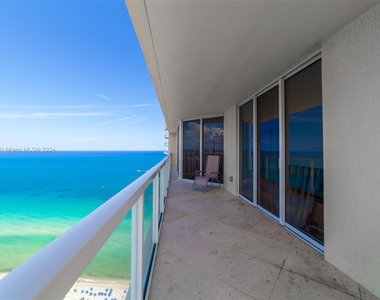 16699 Collins Ave - Photo Thumbnail 50