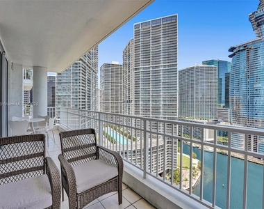 801 Brickell Key Blvd - Photo Thumbnail 11