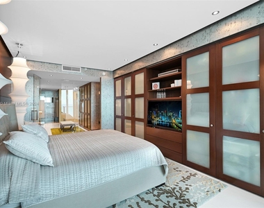 17001 Collins Ave - Photo Thumbnail 16