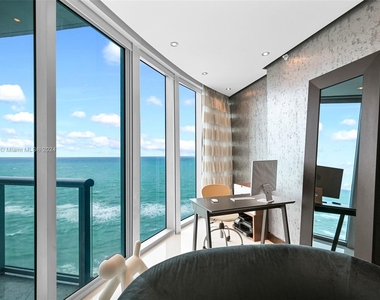 17001 Collins Ave - Photo Thumbnail 14