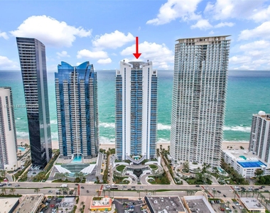 17001 Collins Ave - Photo Thumbnail 40