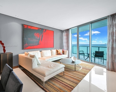 17001 Collins Ave - Photo Thumbnail 0