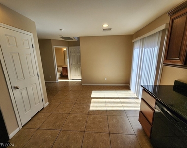 6023 Devers Court - Photo Thumbnail 12