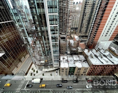 East 39th Street - Photo Thumbnail 0