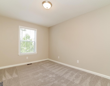 3545 Lehigh Way - Photo Thumbnail 10