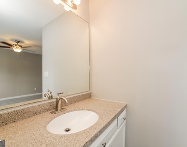 3545 Lehigh Way - Photo Thumbnail 8