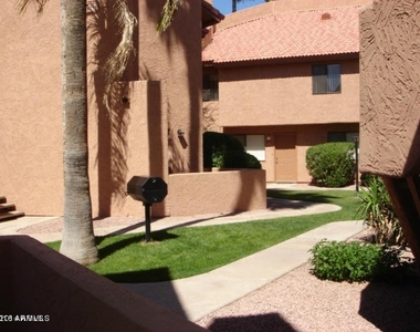 745 N Dobson Road - Photo Thumbnail 4