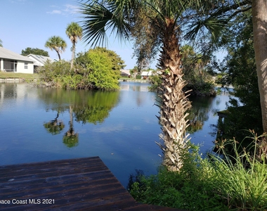 2575 Palm Lake Drive - Photo Thumbnail 3