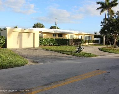 4454 W Tradewinds Ave - Photo Thumbnail 6