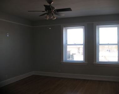 7025 W Grand Avenue - Photo Thumbnail 6