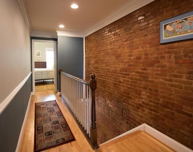 1655 Gales Street Ne - Photo Thumbnail 20